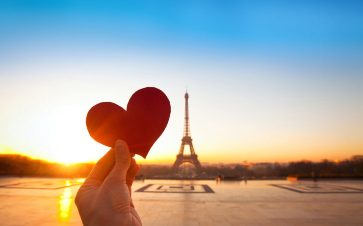 为什么法国被称为“浪漫之国”？